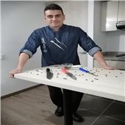 Passionate and experienced chef and educator, my lessons are aimed at individuals eager to master cooking techniques